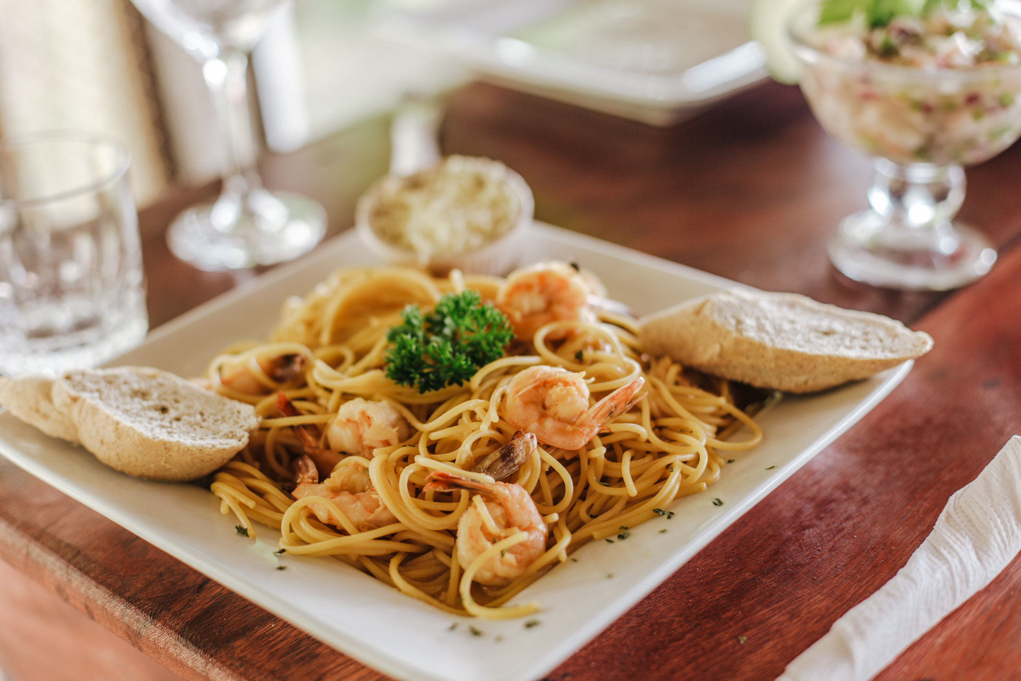Pasta con camarones — Nambí Lodge